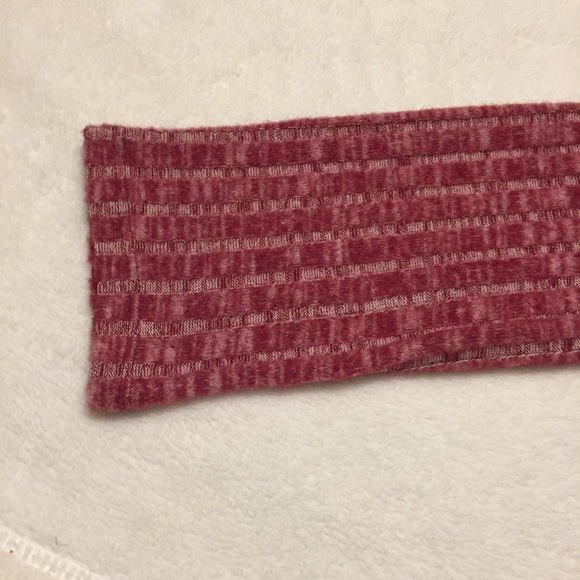 Crop Sweater - Picture 4 of 6